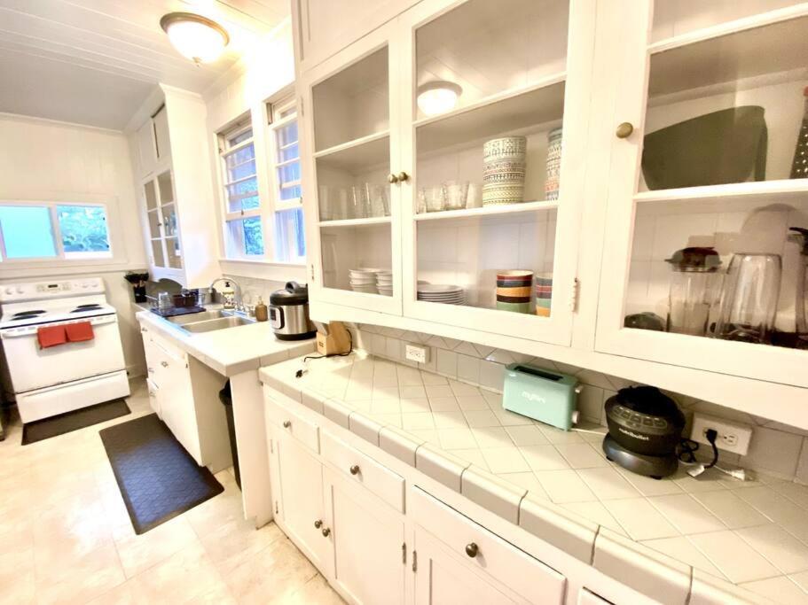 Your Hilo Homebase - Lovely 3 Bedroom In Heart Of Hilo With Ac! מראה חיצוני תמונה
